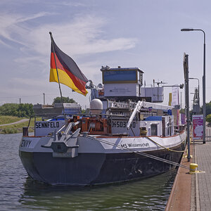 _Z508524_DxOPAxl.jpg
