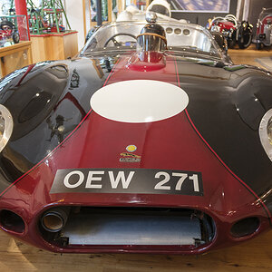 T51X0049-1.jpg