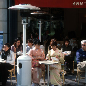 Tokyo, Straßencafe.jpg