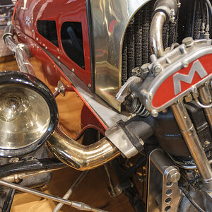 T51X0044-1.JPG