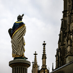 Statue.jpg