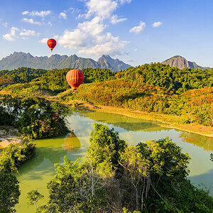 2025-01 Laos - Vang Vieng Balloon Ride.jpg