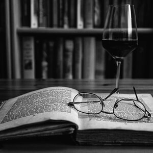 Bibliothek 1_BW.jpg