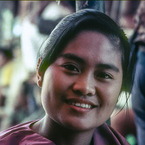 1993_Indonesien_Toraja_Maedchen.jpg