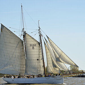 hamburg_lotsenschoner_elbe_5.jpg