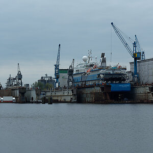 B0000860 Ocean Albatros, Polar LatitudesExpeditions.jpg
