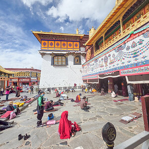 2026-04-05 42 Lhasa Jokhang Temple.jpg