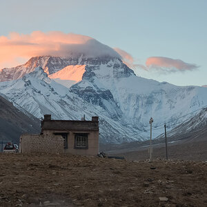 2026-04-08 01 Mount Everest Sunrise.jpg