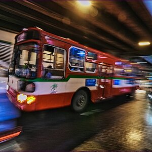 comp_2BlurBus-lumi.jpg