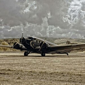 Farb-Infrarot Foto einer Junkers Ju52
Gesehen und aufgenommen während der Flugtage 2009 in Bensheim, Flugplatz Bensheim / Fehlheim.
D70-IR + 18-55er, 