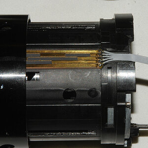 Reparatur des abgerissenen Brennweitengeberflexikabels
an meinem alten Sigma AF 170-500/5-6.3 APO Zoom.
Übersicht