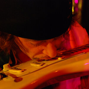 R.Hansson plays Jimmy
