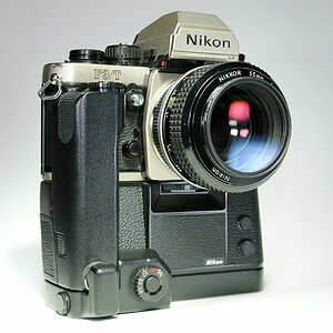 Nikon F3/T mit MD-4, MK-1 und 55mm f/1.2