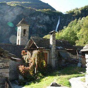 Dörfer mit Rustikas im Valle Maggia