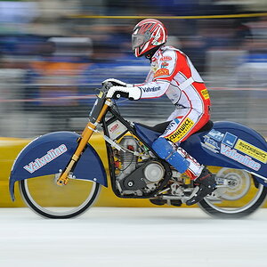 07 20100106 135931 eisspeedway 01
