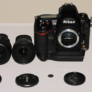 Andy Ohrs D3 mit AF-S 50/1.4G und AF 20/2.8D im Anlieferzustand nach dem Bad in Meerwasser...