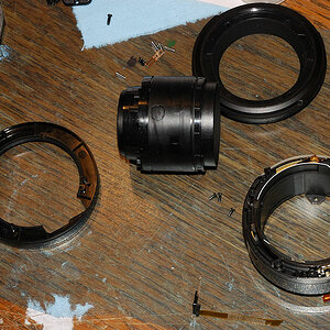 AF-S 50/1.4G mit Seewasserschaden:
Vollständiges Zerlegen des Objektivs nötig, um den Hall-Geber des Fokustriebs samt FPC auszubauen und zu ersetzen