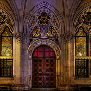 Rathaus Portal gerade, Laterne verzerrt