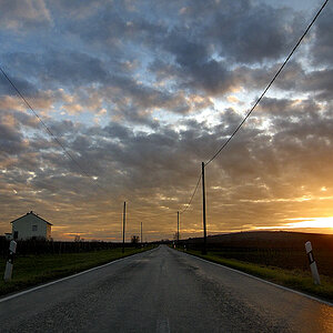 2009 12 02 Mopedtour Sonnenuntergang Gunthersblum P1030827 1024px