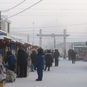 Am Fischmarkt von Jaktusk