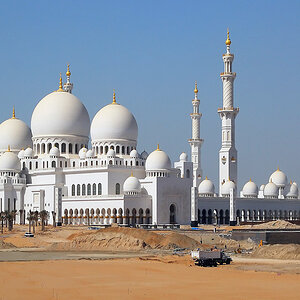 2080427 3754b 1024 Mosque AbuDhabi