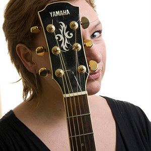 Aina Negaard, singer/songwriter
norwegian & melodramatic