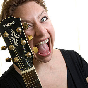 Aina Negaard, singer/songwriter
norwegian & melodramatic