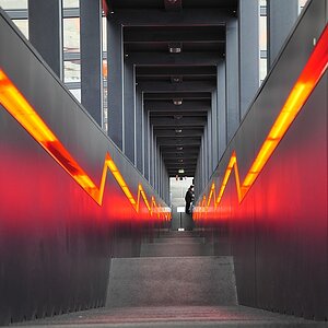Stairways to Zollverein
D90
AF-S DX Nikkor 18-105mm F3.5-5.6G ED VR
(DSC 5972 cut klein)