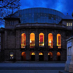 2010 02 22 Architektur Mainz Theater Dom D7C 6025 ps