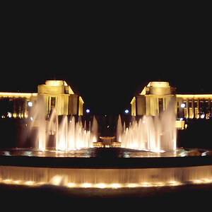 Palais de Chailot bei Nacht