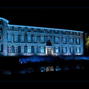 Lichterstadt Eutin Schloss in Blau