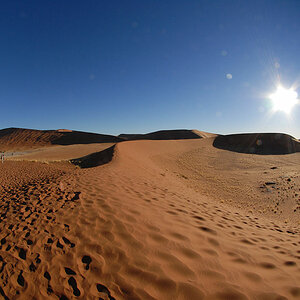 Beispielfoto Sigma 3,5/8 mit D200
1/350s, f13, iso 250

DeadVlei, Namibia
(4638)