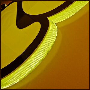 gelbes Logo, Wien