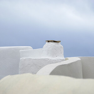 Santorin, Mauer weiss