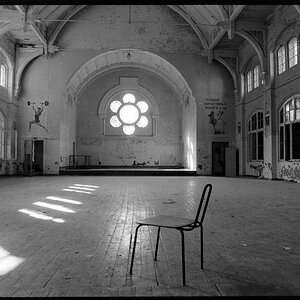 Neg2010 573