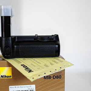 MB-D80