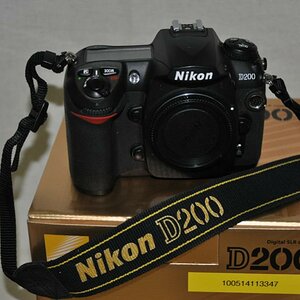 Nikon D200