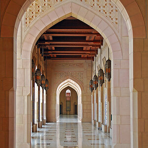 2080427 3312b 900 Qaboos Mosque Maskat