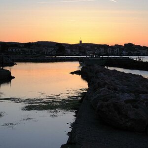 Bouzique vor Sonnenaufgang (F)