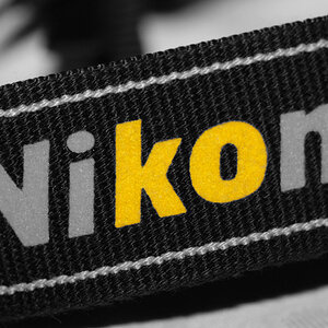 NIKON