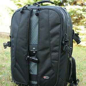 Lowepro Vertex 200 AW