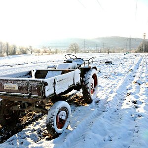 Fendt GT im Wintereinsatz, obwohl... eigentlich steht er ja bloß rum?!