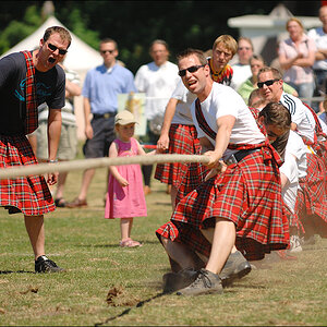 Highland Games 2010 D2X 5798 1a
Tug o War