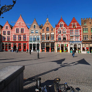 Brügge, Rathausmarkt (D80, 11mm UWW) DSC 1144 x