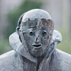 portrait frontal mittig stark 1068 lzn