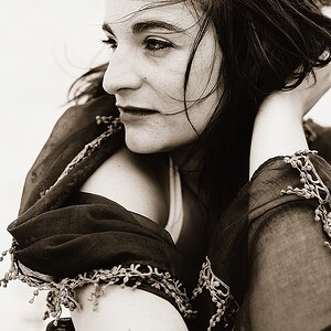 NF woman08