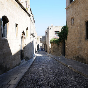Rhodos - Ritterstrasse, vorher/nachher, hier vorher