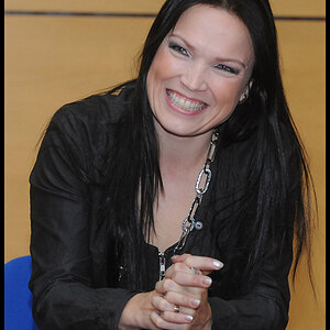 Martin Black TarjaTurunen 101104 08 Kopie