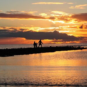 Borkum: Sonnenuntergang Weststrand/Höhe Bismarckstr. (MHX 5812x)