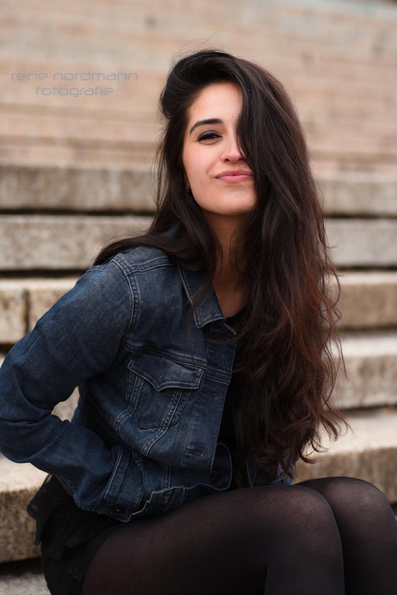 Özge 002